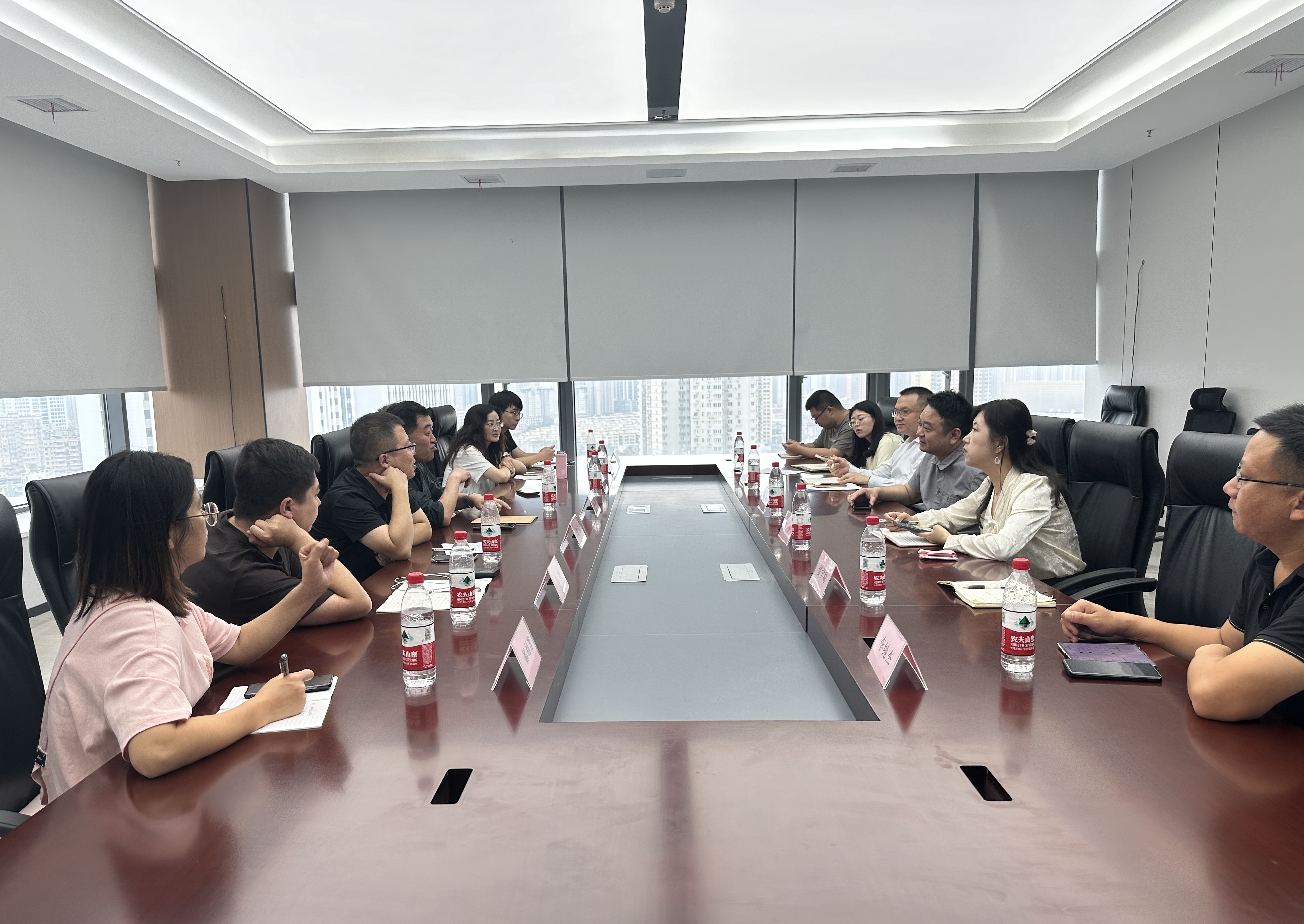 河钢集团供应链管理有限公司邯郸分公司到湖北国贸集团考察交流